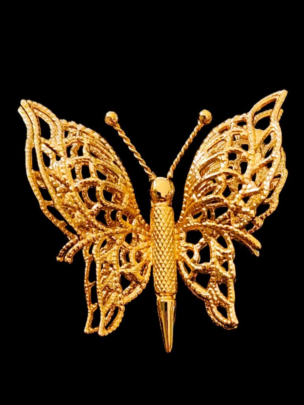 Vintage Signed MONET 3D Filigree Butterfly Brooch Menagerie Series